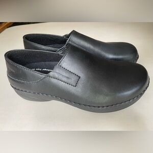 Women’s Spring Step Black Leather Upper Slip-On LoafersComfort SZ 9M